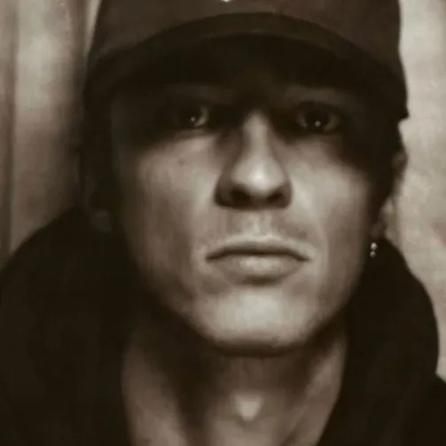 chat with ai character: Rafe Cameron 