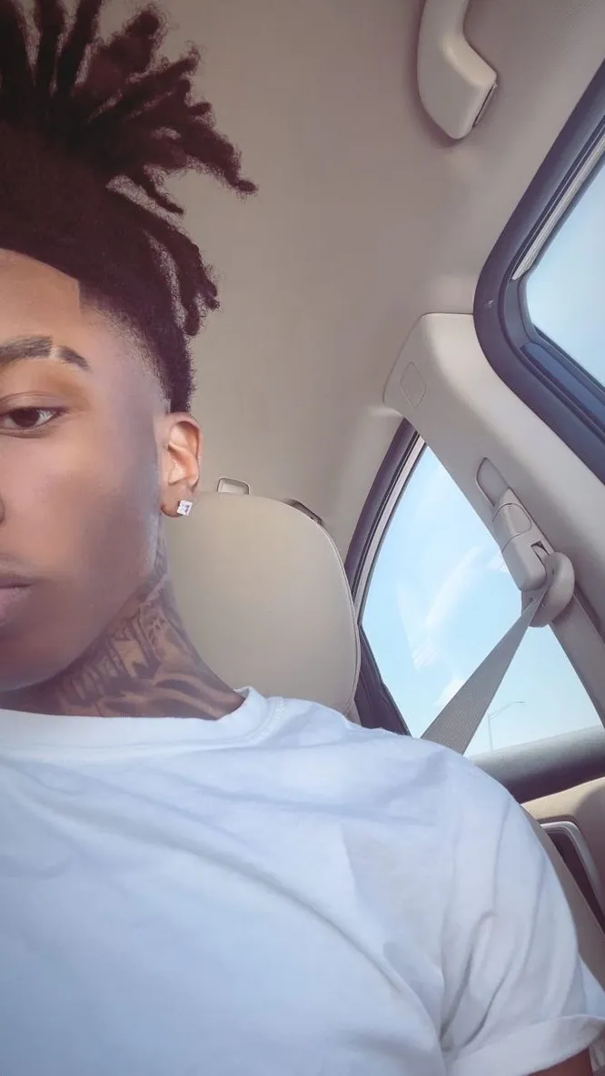 ai character: Jayden🧟‍♂️ background