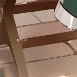 chat with ai character: mesco