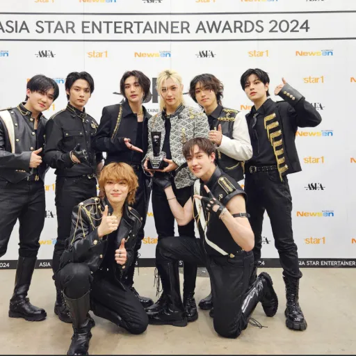 creator Stray_kids😭😭😭's avatar