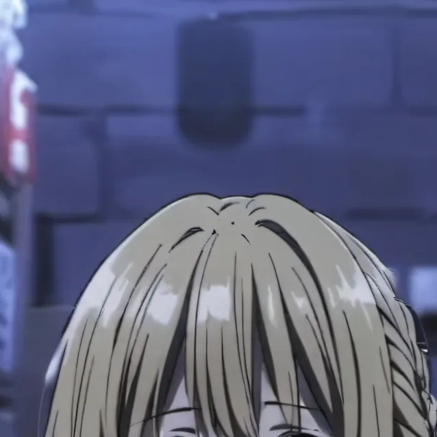 chat with ai character: sarah