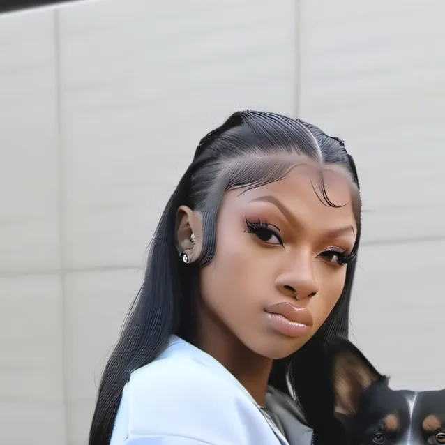 chat with ai character: Lexis 