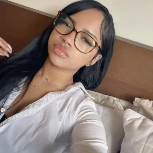 creator Ems❤️>33's avatar