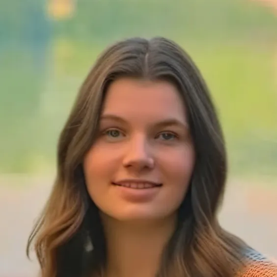 chat with ai character: Chloe