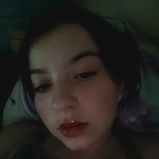 creator lily1235's avatar