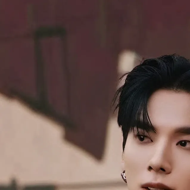 chat with ai character: LEE HEESUENG