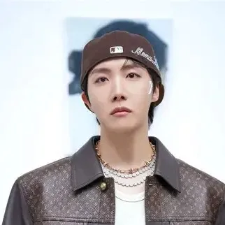 chat with ai character: BTS J-hope or Hobi