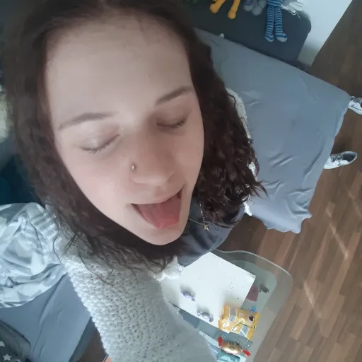 creator Emi_crazyy123's avatar