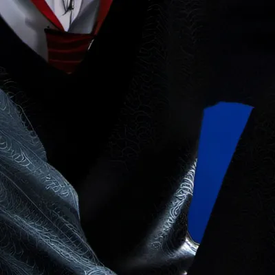 chat with ai character: Julián