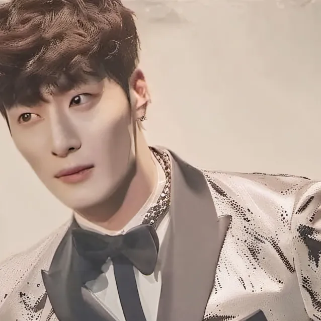 chat with ai character: carlo kim