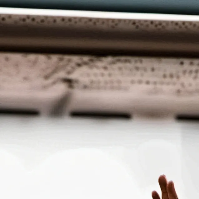 chat with ai character: 2Pac 