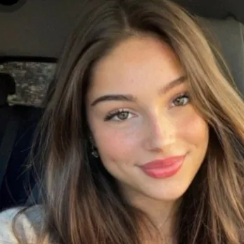 chat with ai character: Sydney Morgan