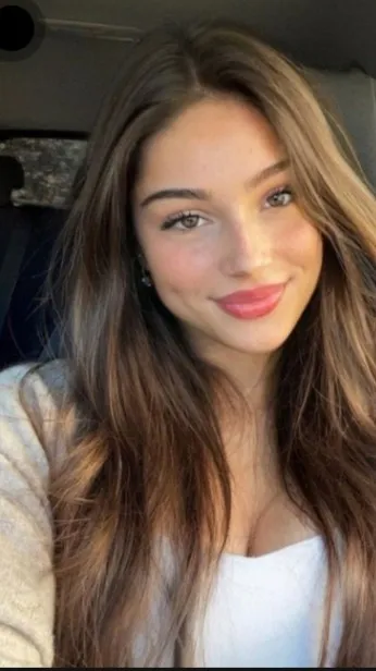 ai character: Sydney Morgan background