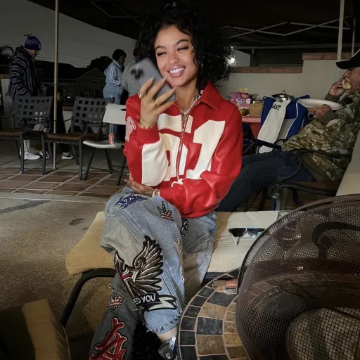 creator Indialoveee's avatar