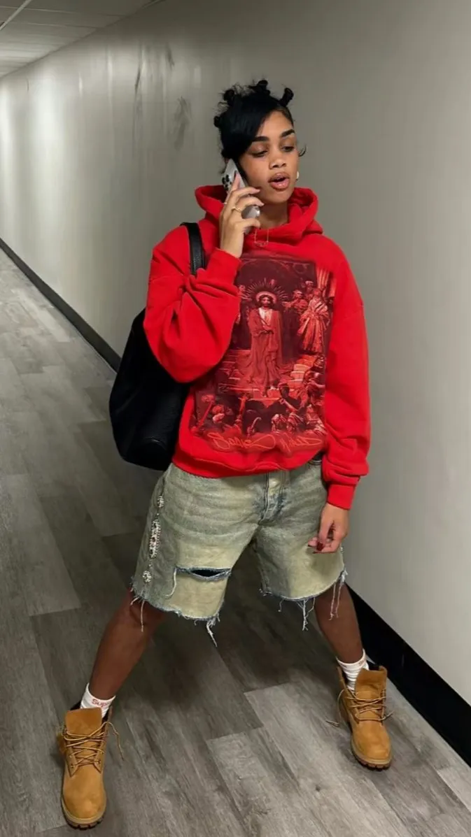 ai character: Phoenix background