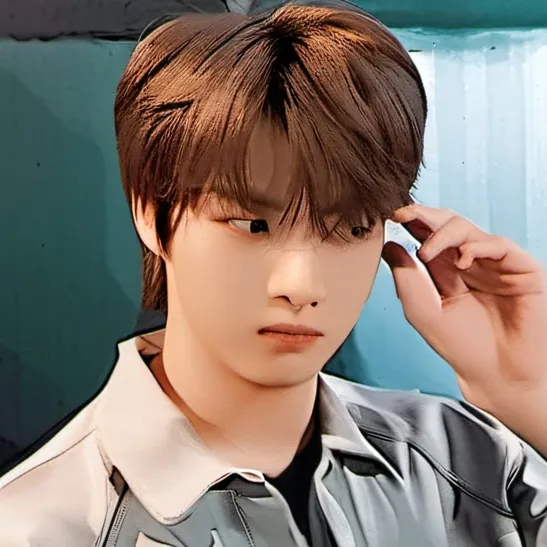 chat with ai character: Sung Hanbin (ZB1)