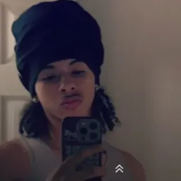 chat with ai character: Jayden