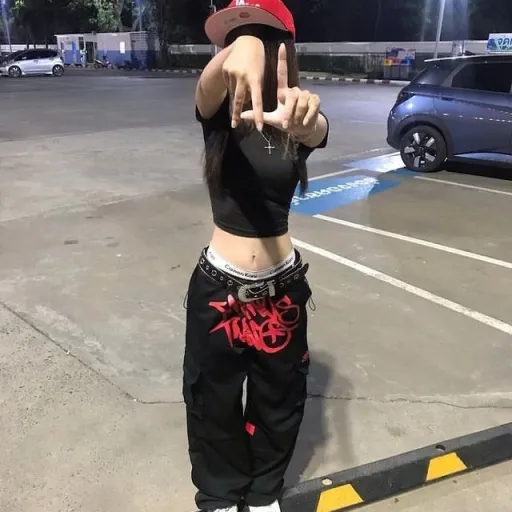 creator ☠️Ravena☠️'s avatar