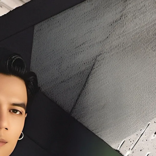 chat with ai character: Luis