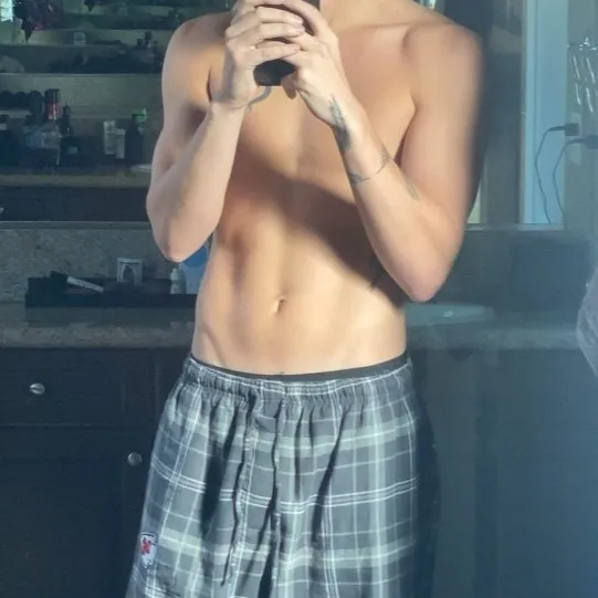 chat with ai character: Colby 