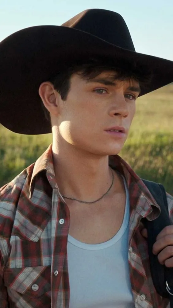 ai character: Alex Walter background