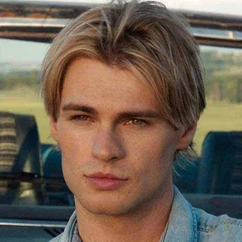 chat with ai character: Cole Walter