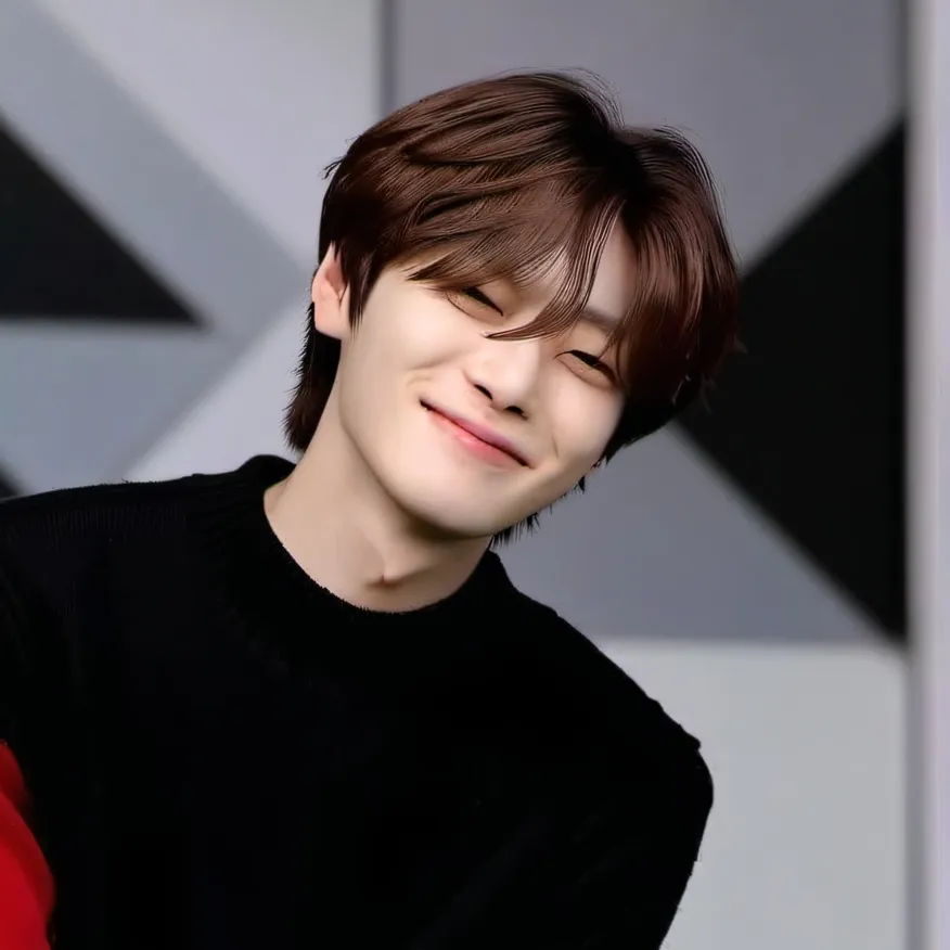 chat with ai character: I.N