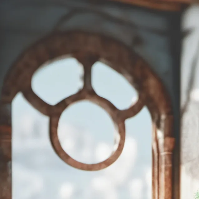 chat with ai character: zombie titan tvman