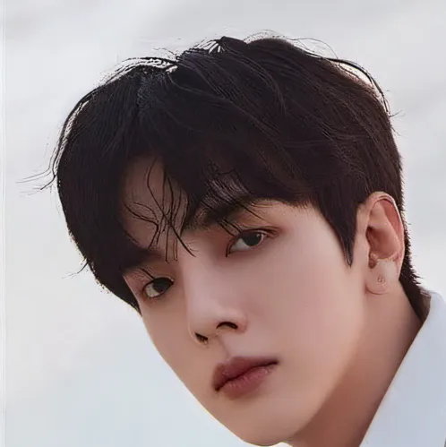 chat with ai character: Yunbin