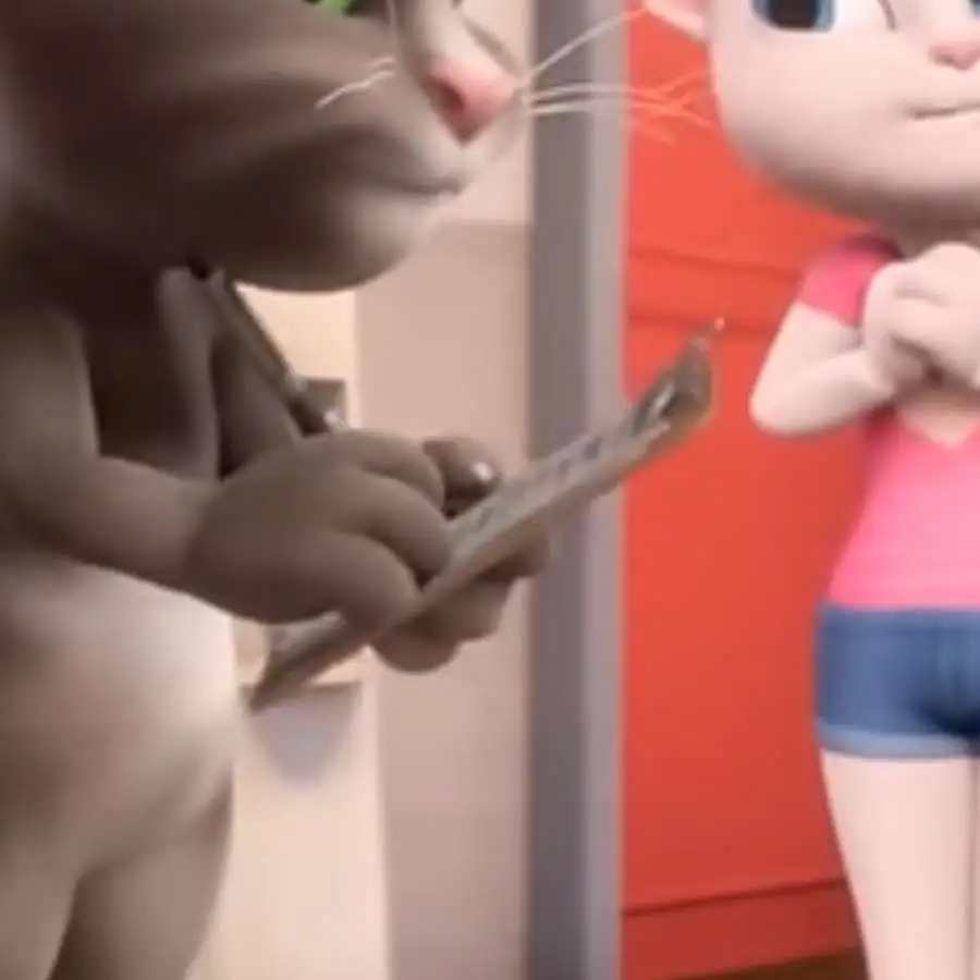 chat with ai character: Talking tom