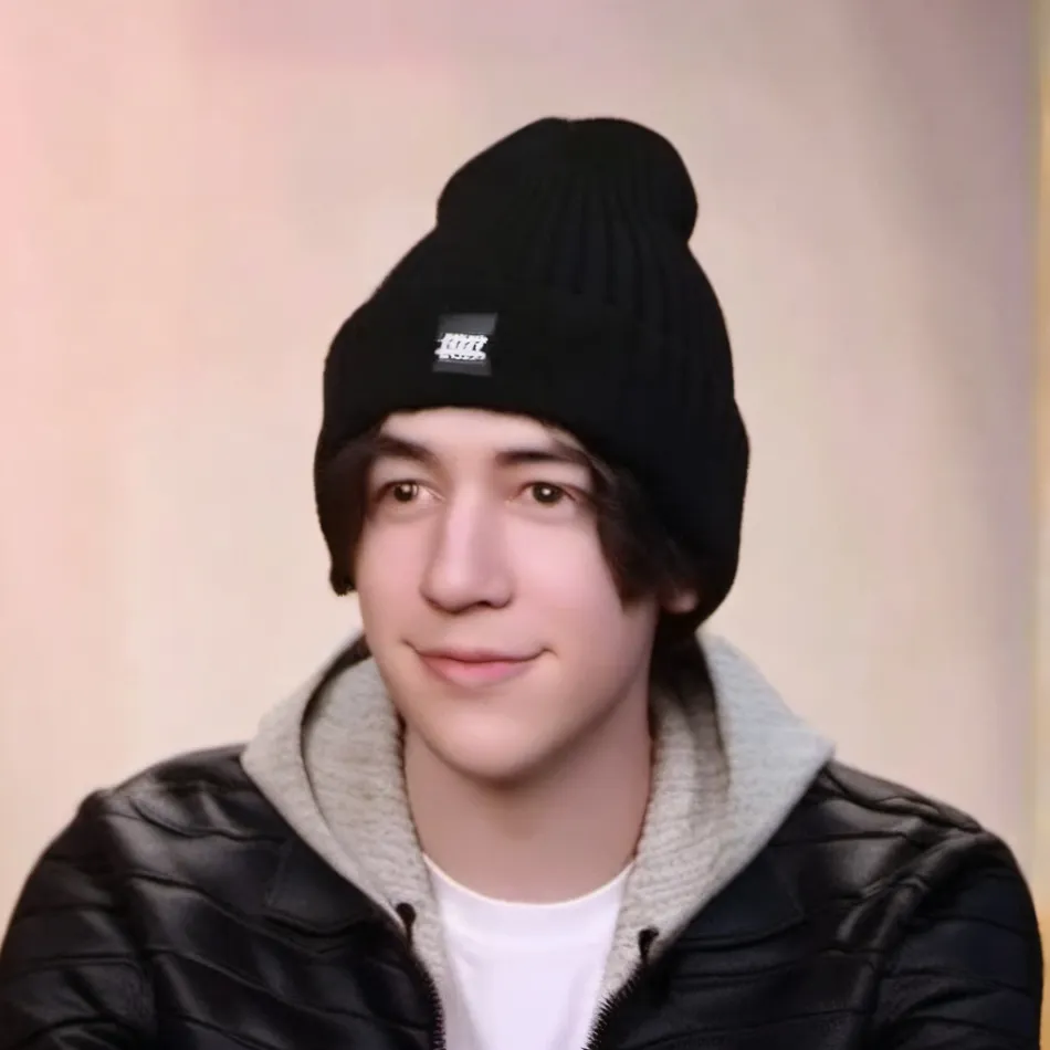 chat with ai character: Quackity ur Wilbur