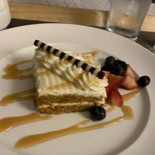 creator ✨Cake✨'s avatar