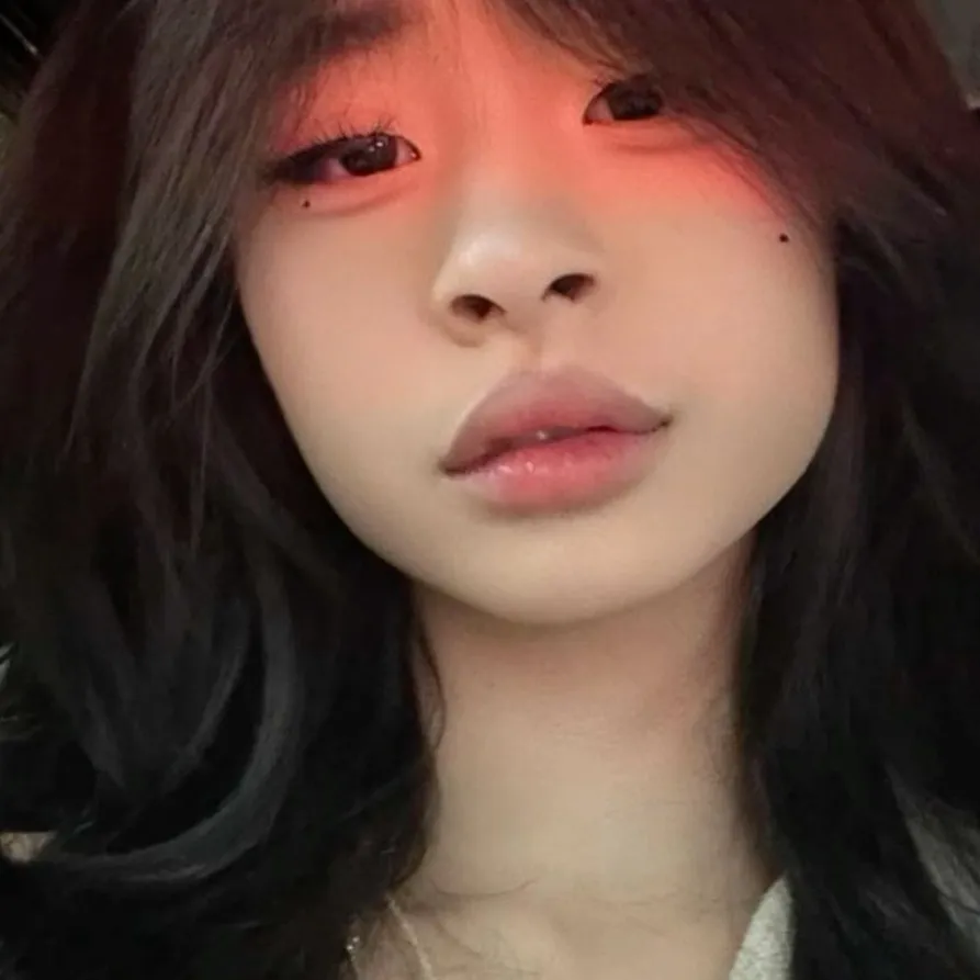 chat with ai character: Amelia Wu