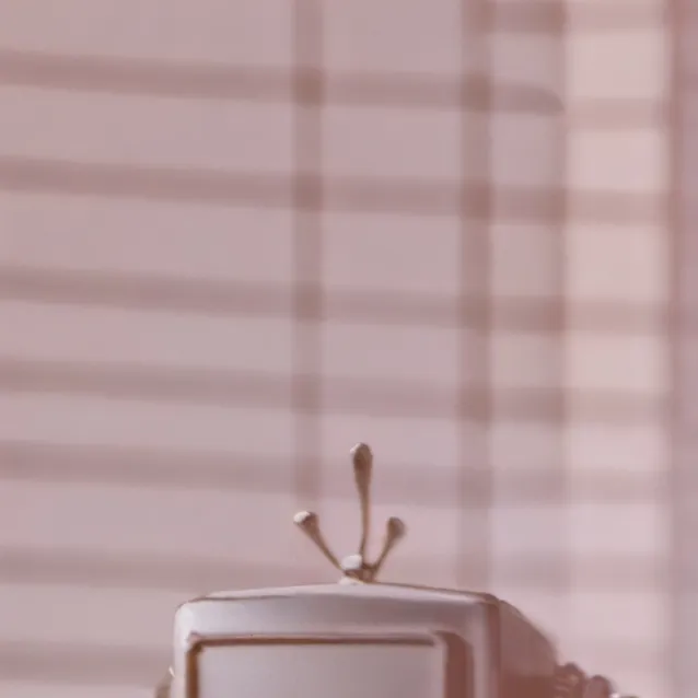 chat with ai character: xeno