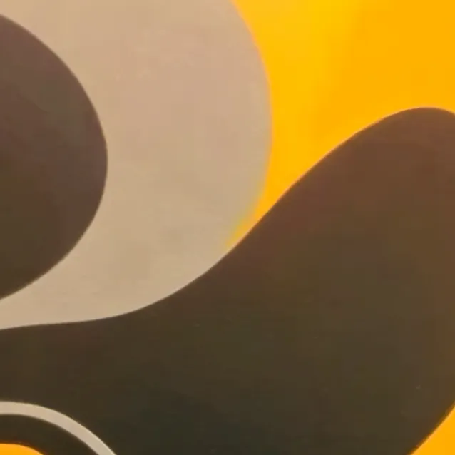 chat with ai character: English or Chinese