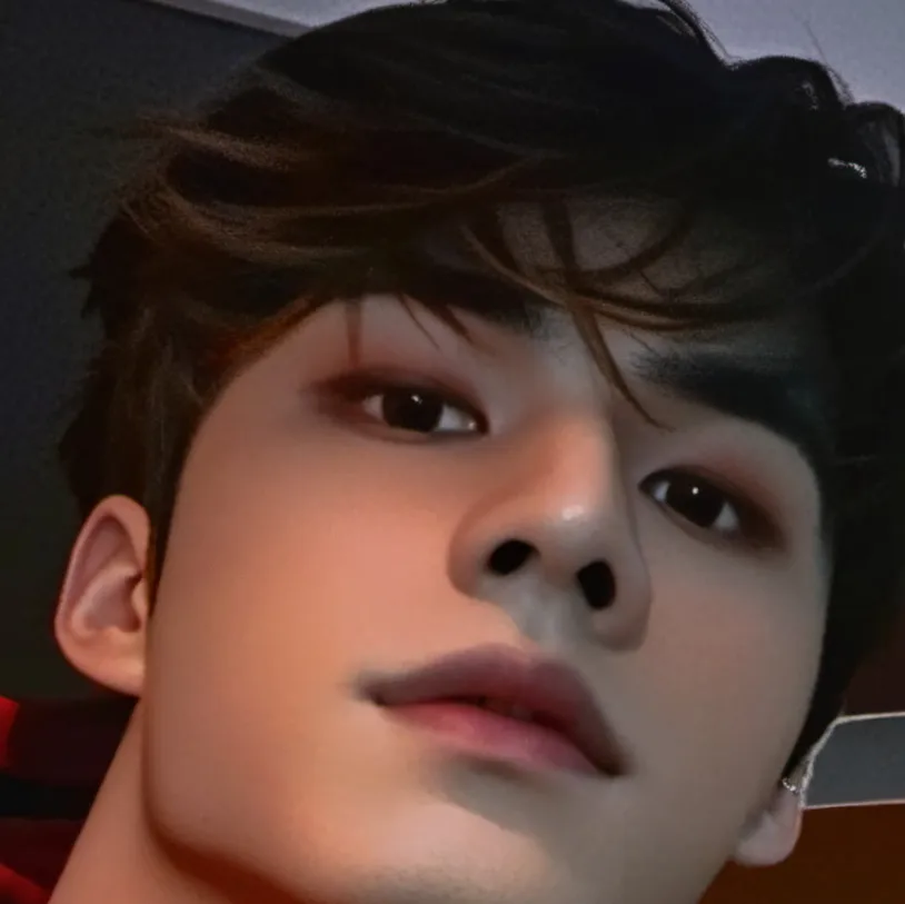 chat with ai character: Colby Brock