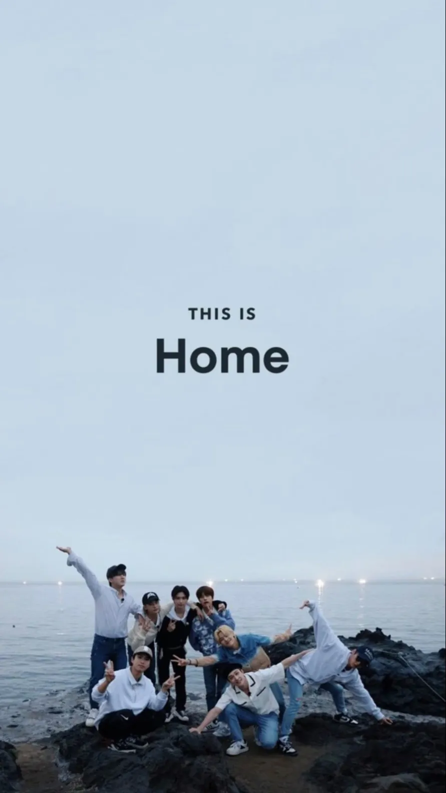 ai character: SKZ❤️ background