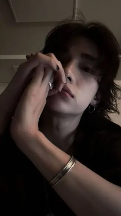 ai character: Hyunjin background