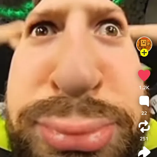 creator Cartooncat🛫🏢🏢's avatar