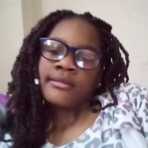 creator AmiraBee's avatar