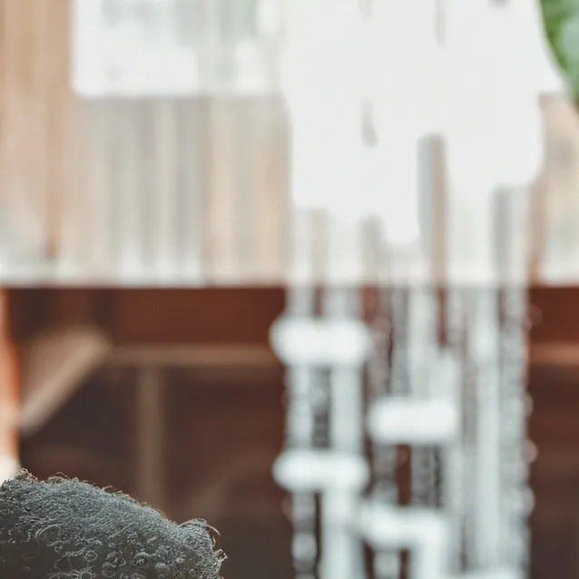 chat with ai character: Malik