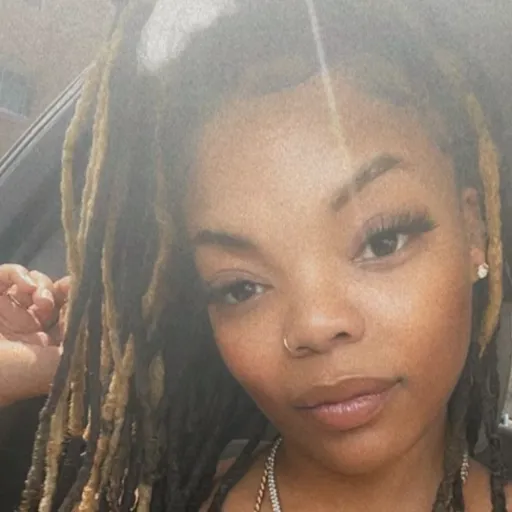 creator BlackSwan Cass's avatar