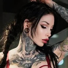 chat with ai character: Luna