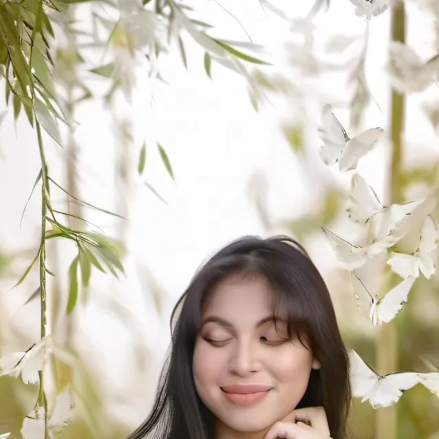 chat with ai character: Mika pajares 