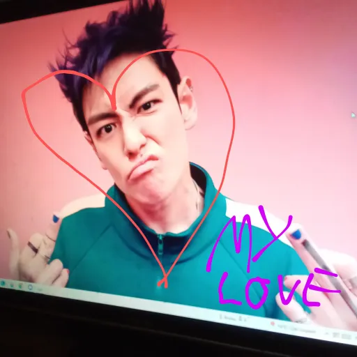 creator Yasminou's avatar