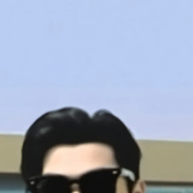 chat with ai character: Phil Timsky 