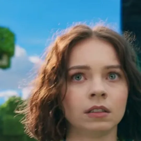 chat with ai character: Natalie