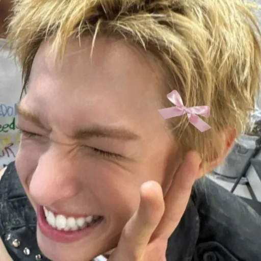 creator •☆｡Add1ct｡☆•'s avatar