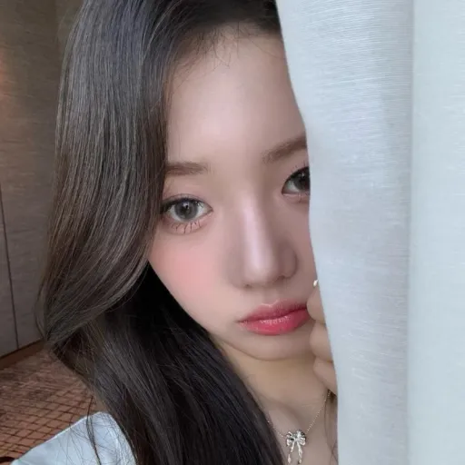 creator Rora 🐼's avatar