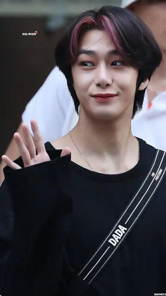 ai character: Hyungwon background